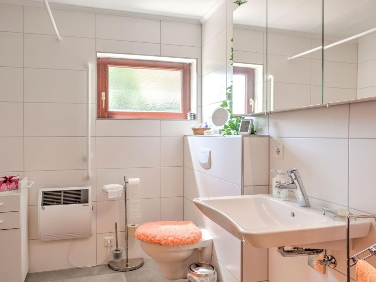 Sunny Flat In Bad Driburg With Garden Lejlighed Eksteriør billede
