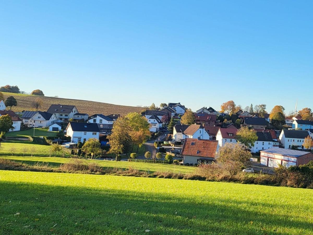 Sunny Flat In Bad Driburg With Garden Lejlighed Eksteriør billede